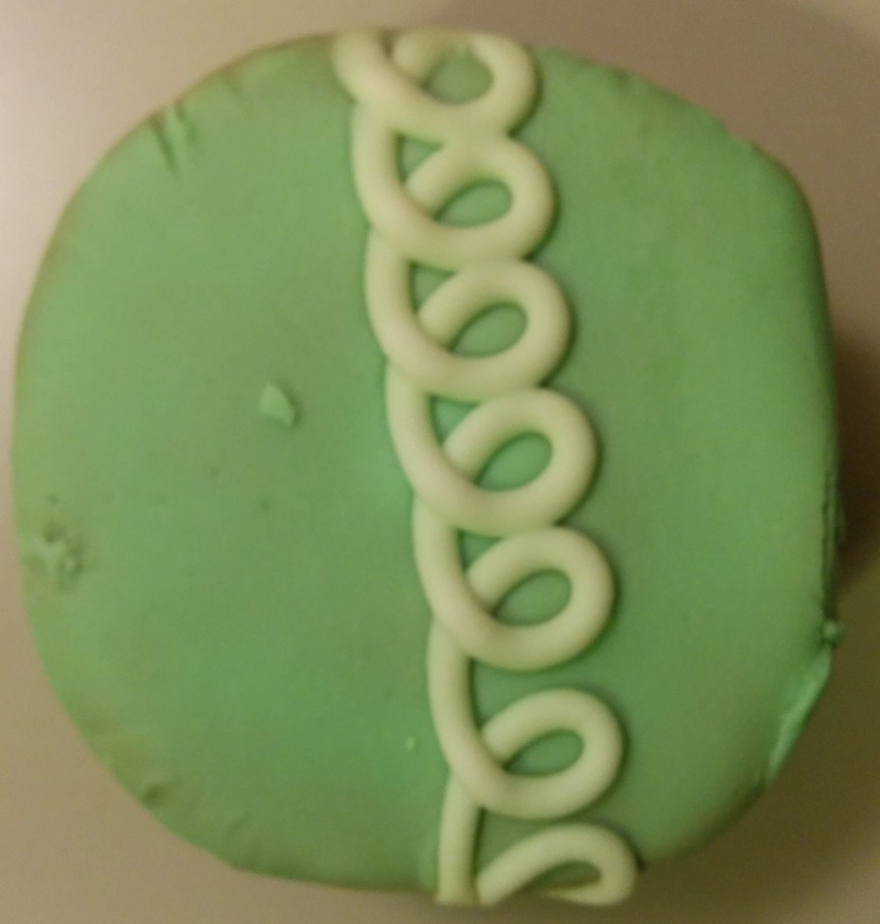 Illustration for article titled SnackTayku: Celebrate St. Patrick's Day Early with Hostess' Shamrock Cupcakes (Or Try Them to Get Over a Hangover After the Actual Day)